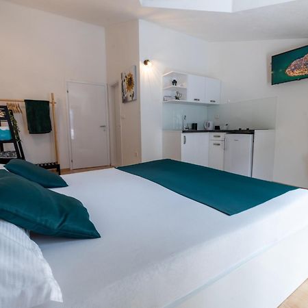 Apartments Rasic Makarska Esterno foto