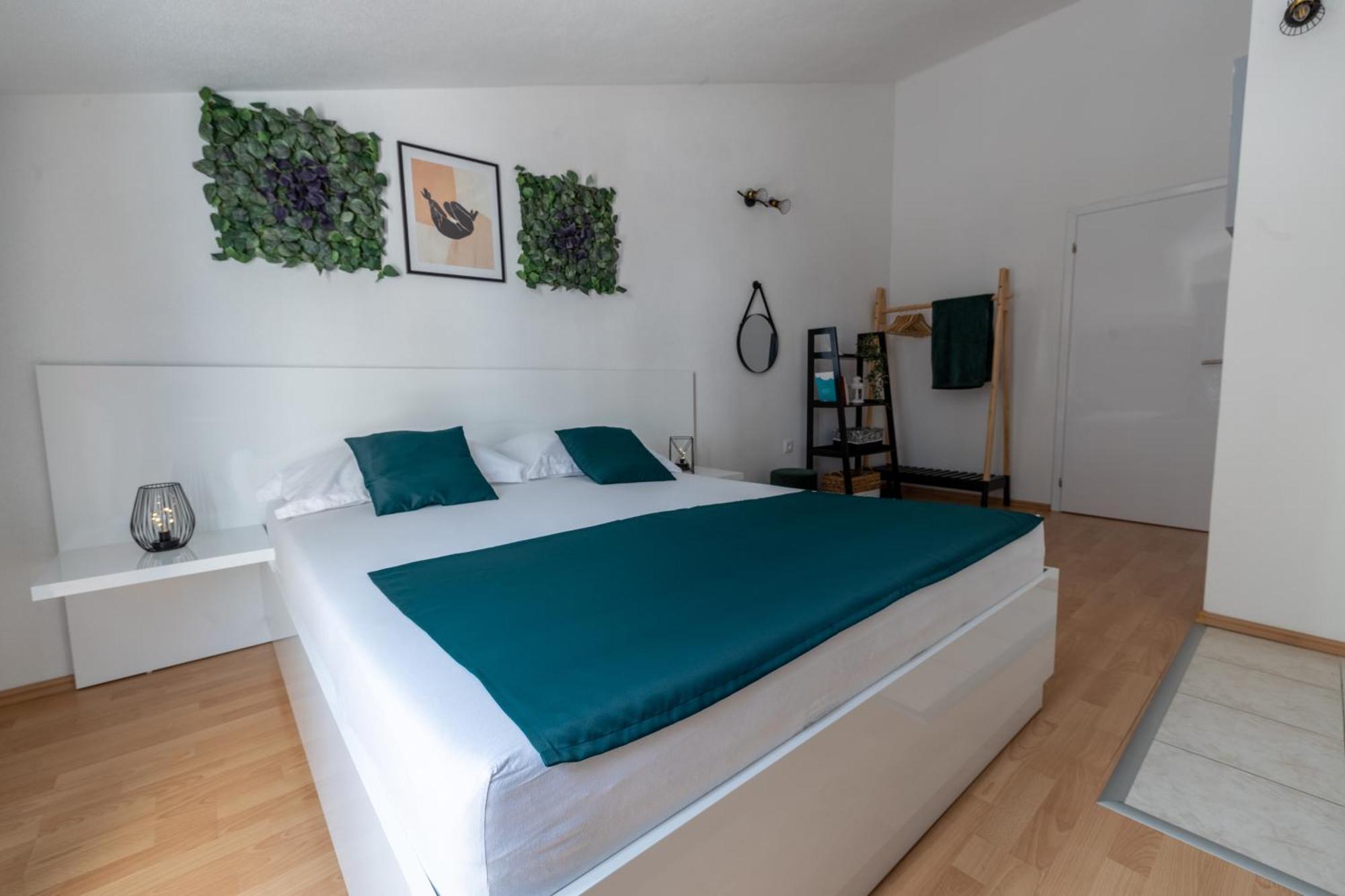 Apartments Rasic Makarska Esterno foto