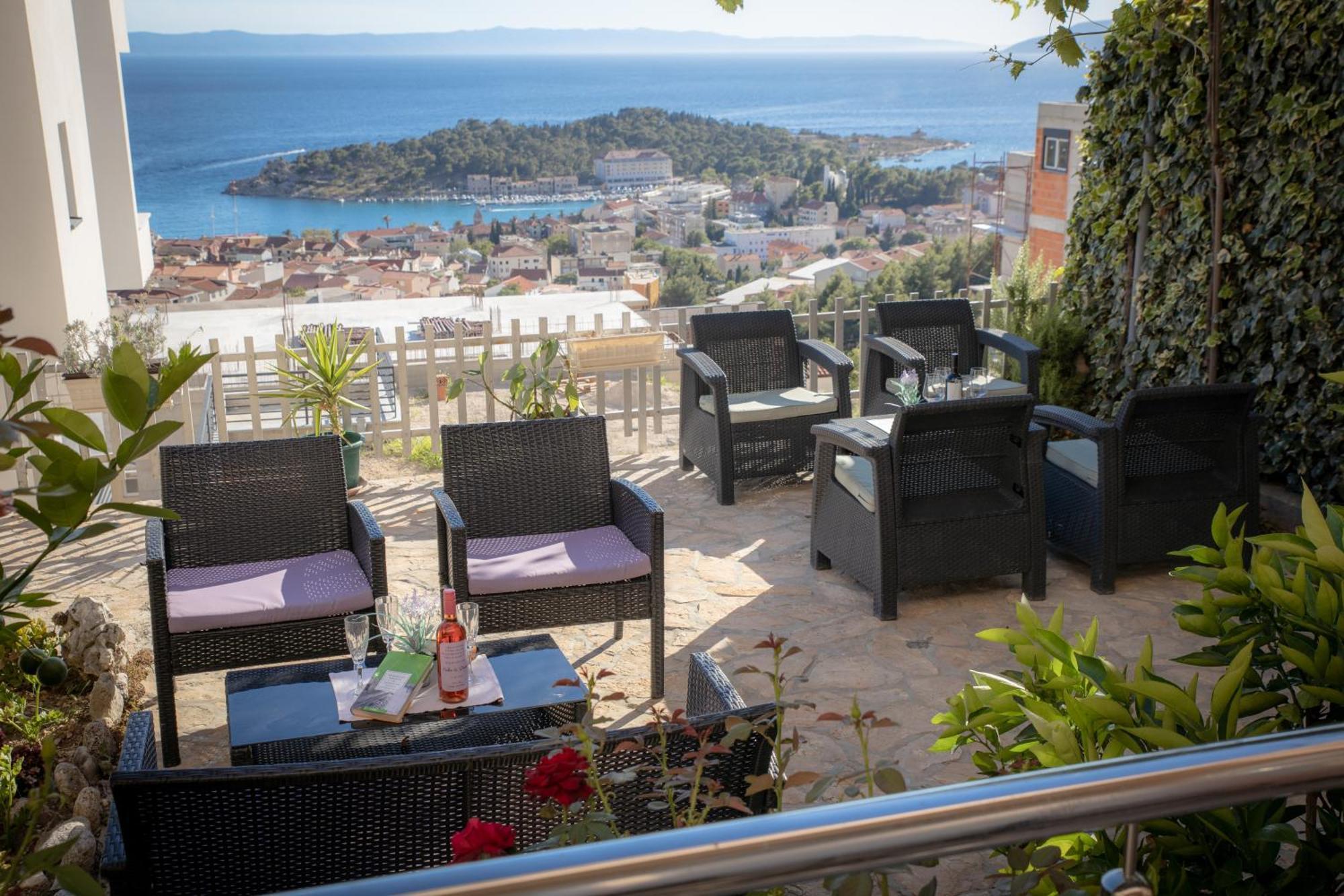 Apartments Rasic Makarska Esterno foto