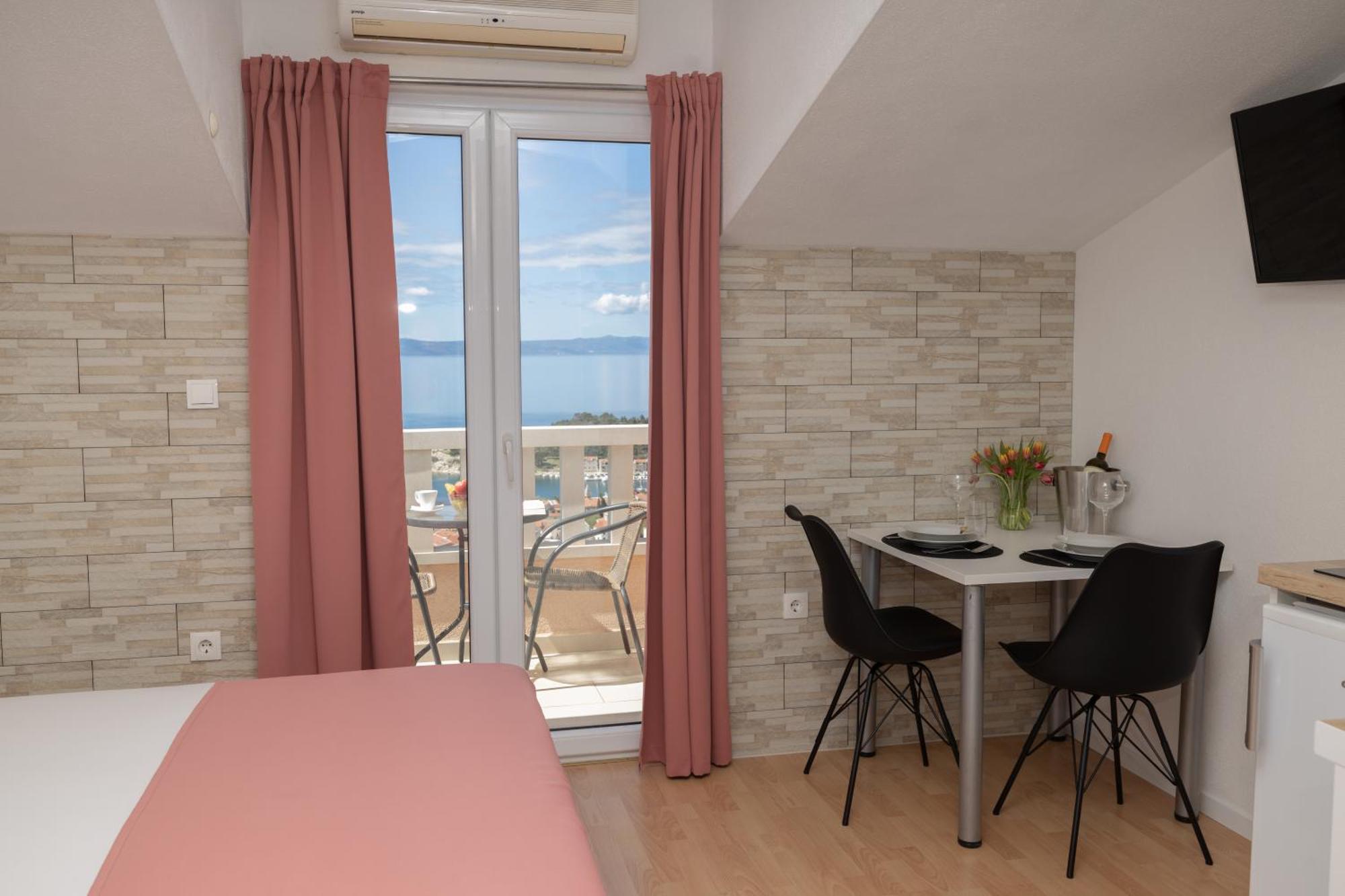 Apartments Rasic Makarska Esterno foto